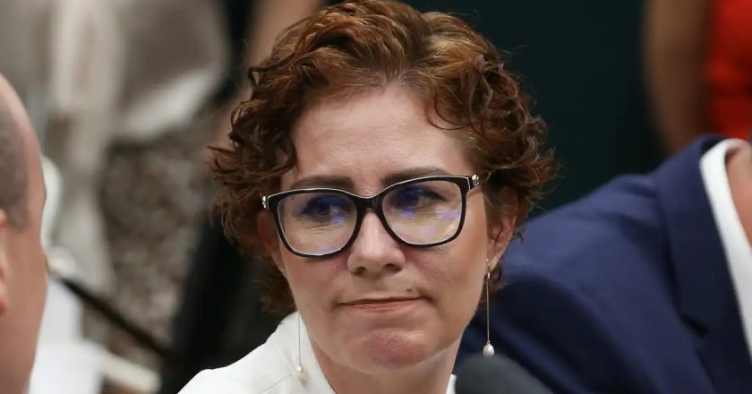 De uma fuga arriscada à extradição italiana: a saga de Carla Zambelli no exterior