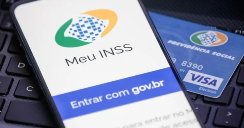 INSS anuncia antecipação do 13º salário nesta sexta-feira; descubra a data de depósito na sua conta