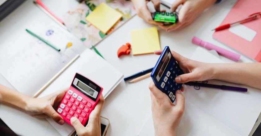 Estratégias para conquistar um “14º salário” e suavizar os gastos no final do ano