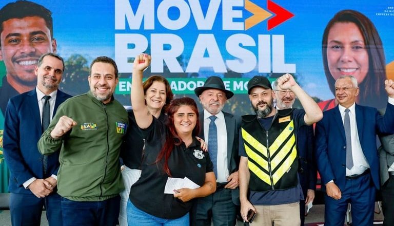 Iniciativa governamental oferece motos a preços reduzidos para trabalhadores com condições de crédito facilitadas