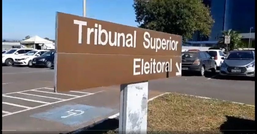 Floriano de Azevedo Marques Neto, ministro do TSE, apoia Google em tribunal superior
