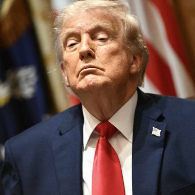 Parlamento desafia Trump e rejeita envolvimento dos EUA em conflito com o Irã