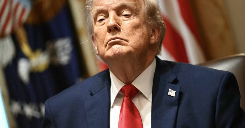 Parlamento desafia Trump e rejeita envolvimento dos EUA em conflito com o Irã