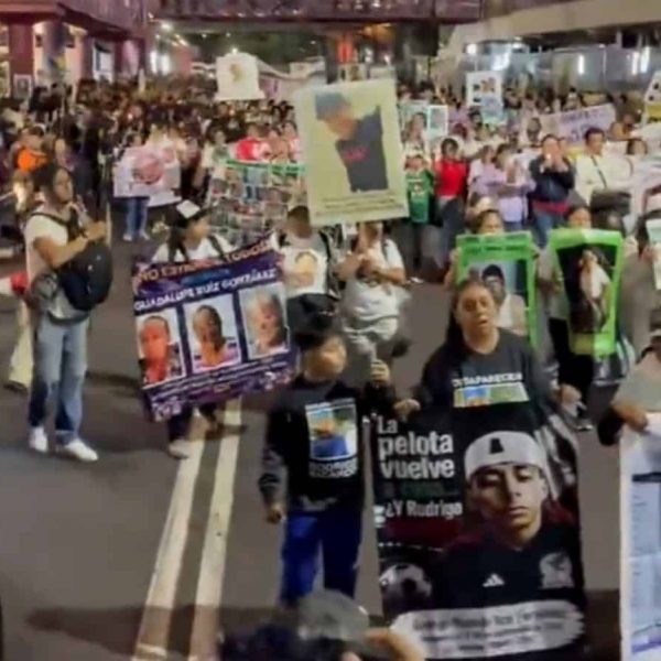 Famílias de desaparecidos aproveitam a Copa para denunciar crise humanitária no México