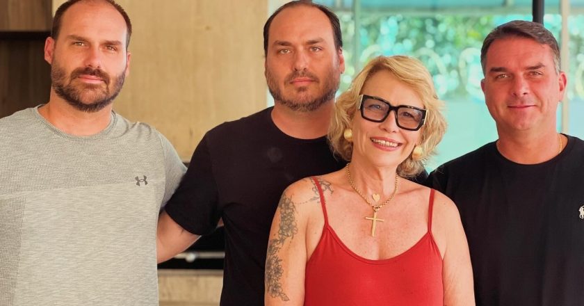 Bolsonaro Digital, ligada a Flávio e sua família, é alvo de investigação da Receita Federal