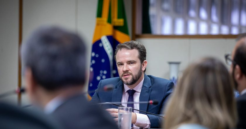 Sistema de pagamento fracionado: nova ferramenta de combate à sonegação supera o Pix em 170 vezes