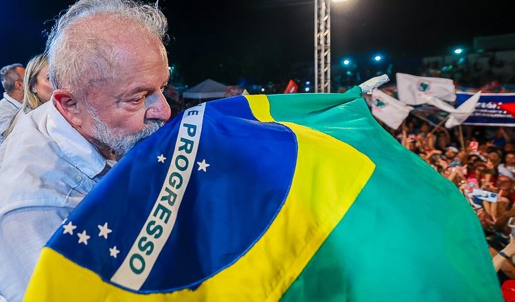 Novo livro de Paulo Henrique Arantes analisa o Brasil de Lula sob a perspectiva da era Trump
