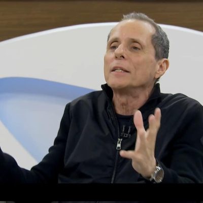 Tony Bellotto expressa sua frustração com o apoio de Roger e Lobão à direita