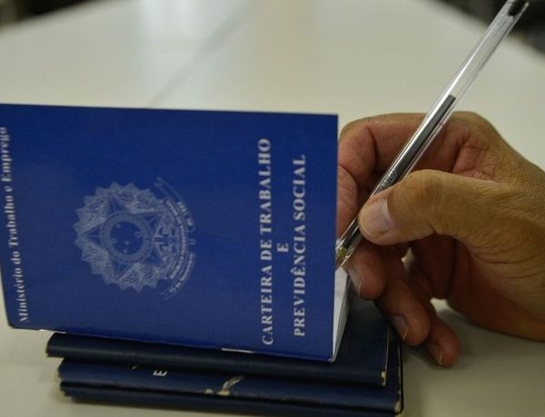 Taxa de Desemprego Cai Vertiginosamente e Ocupação Alcança Nível Sem Precedentes, Revela IBGE