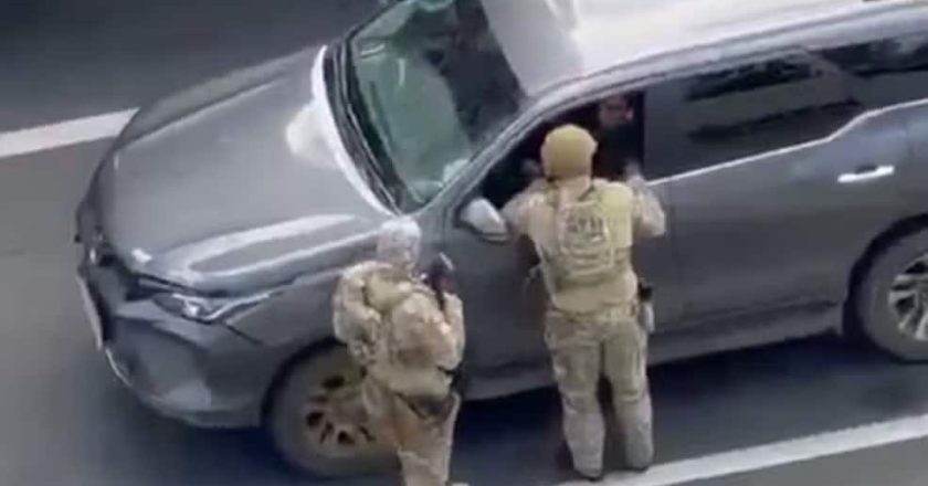 Obra possivelmente de Di Cavalcanti é confiscada em residência de empresário de apostas