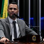 Republicanos muda de direção e mantém apoio a Cleitinho em Minas