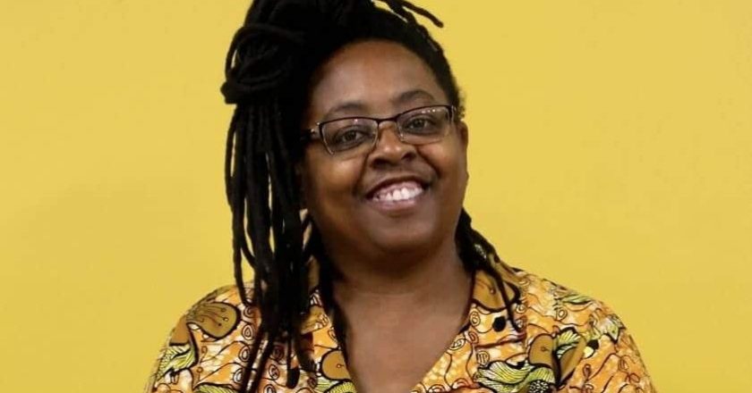 Cidinha da Silva discute desafios e revoltas na literatura negra em evento no Rio de Janeiro