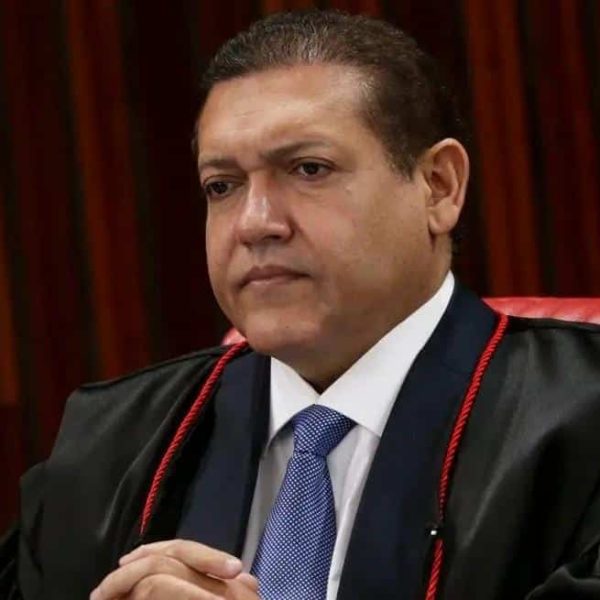 Kassio Nunes comenta sobre a adesão de Flávio Bolsonaro ao Missão
