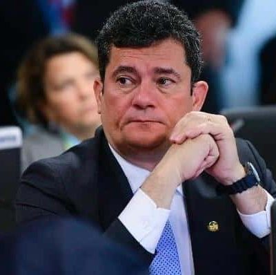 Moro se lança na corrida eleitoral sem propostas e enfrenta processo na Justiça
