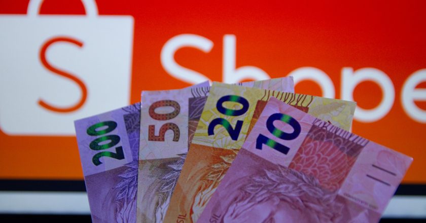 Governo Lula esclarece rumores sobre retorno da taxa das blusinhas em 2027