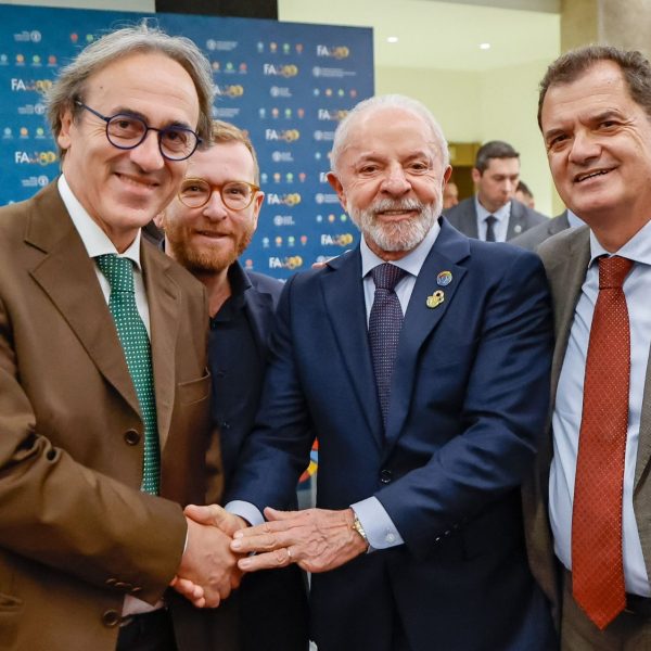 Oposição italiana denuncia influência de Trump no Brasil e manifesta solidariedade a Lula