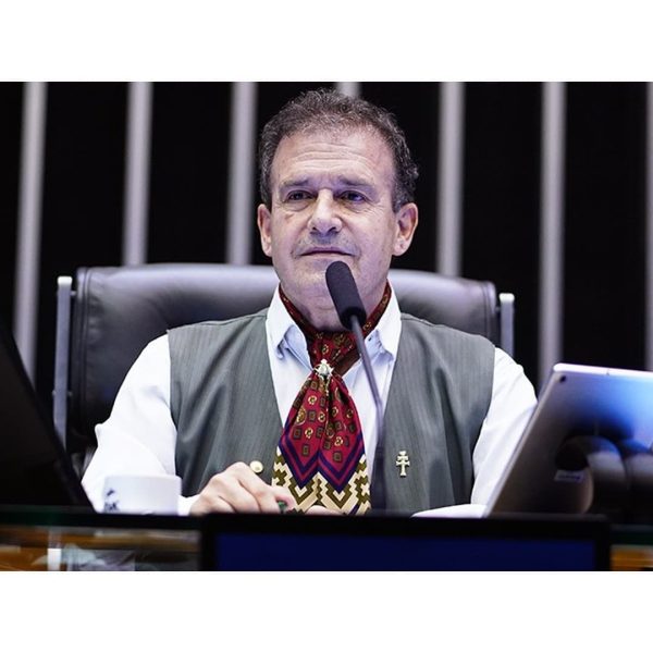 Pompeo de Mattos (PDT) conquista reeleição na Câmara dos Deputados com 83.934 votos no Rio Grande do Sul